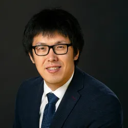 Wan-Peng Sun headshot